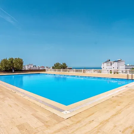 Spacious 3br Family With Private Beach