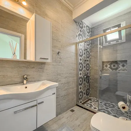 别墅 Spacious 3br Family With Private Beach 博德鲁姆
