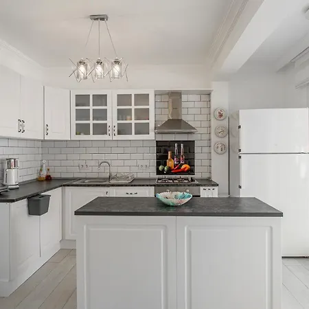 Spacious 3br Family With Private Beach