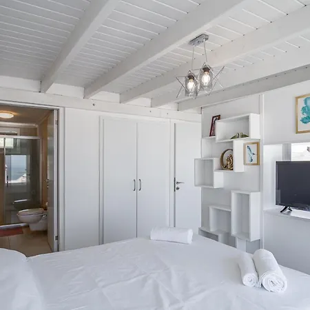 Spacious 3br Family With Private Beach
