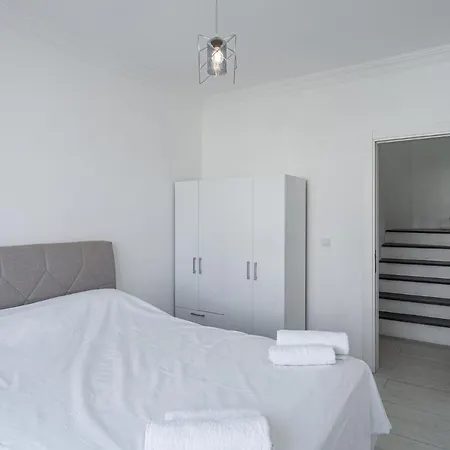 Spacious 3br Family With Private Beach *
